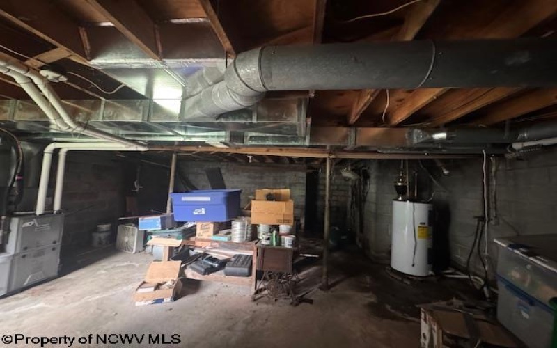 52 Howesville Drive, Tunnelton, West Virginia 26444, 3 Bedrooms Bedrooms, 6 Rooms Rooms,2 BathroomsBathrooms,Single Family Detached,For Sale,Howesville,0,10166291