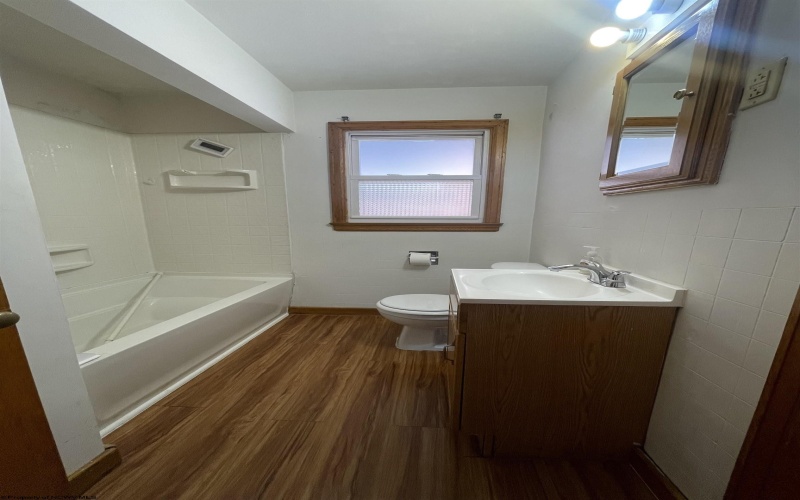 2005 Hamill Avenue, Clarksburg, West Virginia 26301, 2 Bedrooms Bedrooms, 5 Rooms Rooms,1 BathroomBathrooms,Single Family Detached,For Sale,Hamill,0,10166270