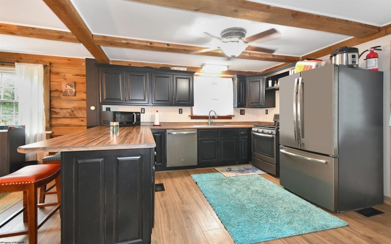 5297 Compressor Station Road, Bruceton Mills, West Virginia 26525, 3 Bedrooms Bedrooms, 7 Rooms Rooms,2 BathroomsBathrooms,Single Family Detached,For Sale,Compressor Station,0,10166273