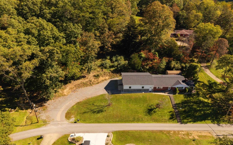 114 Woodlyn Drive, Weston, West Virginia 26452, 3 Bedroom Bedrooms, 6 Room Rooms,1 BathroomBathrooms,Single Family Detached,For Sale,Woodlyn,0,10166289