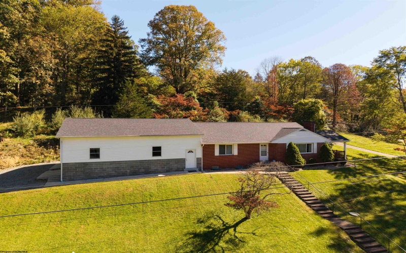 114 Woodlyn Drive, Weston, West Virginia 26452, 3 Bedroom Bedrooms, 6 Room Rooms,1 BathroomBathrooms,Single Family Detached,For Sale,Woodlyn,0,10166289