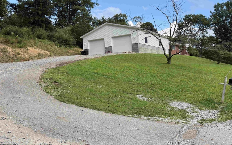 114 Woodlyn Drive, Weston, West Virginia 26452, 3 Bedrooms Bedrooms, 6 Rooms Rooms,1 BathroomBathrooms,Single Family Detached,For Sale,Woodlyn,0,10166289