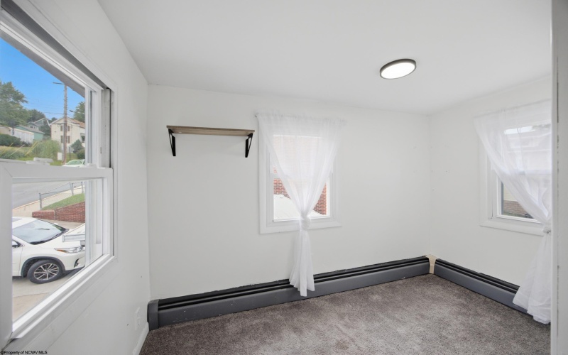 216 Darst Street, Morgantown, West Virginia 26505, 2 Bedrooms Bedrooms, 5 Rooms Rooms,1 BathroomBathrooms,Single Family Detached,For Sale,Darst,0,10166278