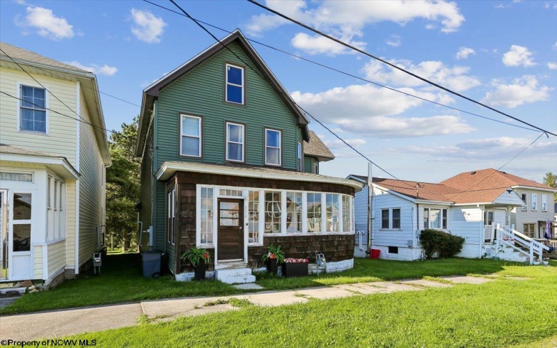 376 Fairfax Avenue, Davis, West Virginia 26260, 3 Bedrooms Bedrooms, 8 Rooms Rooms,1 BathroomBathrooms,Single Family Detached,For Sale,Fairfax,0,10166277
