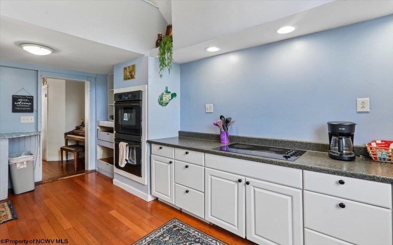 376 Fairfax Avenue, Davis, West Virginia 26260, 3 Bedrooms Bedrooms, 8 Rooms Rooms,1 BathroomBathrooms,Single Family Detached,For Sale,Fairfax,0,10166277