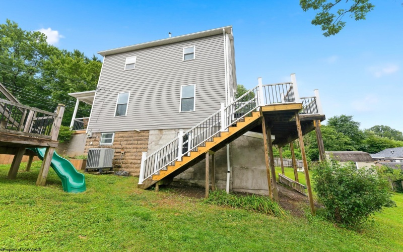 616 Globe Avenue, Morgantown, West Virginia 26501, 4 Bedrooms Bedrooms, 6 Rooms Rooms,1 BathroomBathrooms,Single Family Detached,For Sale,Globe,0,10166295
