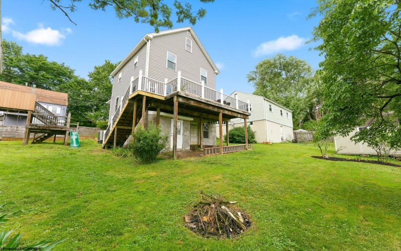 616 Globe Avenue, Morgantown, West Virginia 26501, 4 Bedrooms Bedrooms, 6 Rooms Rooms,1 BathroomBathrooms,Single Family Detached,For Sale,Globe,0,10166295