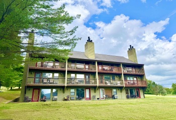 121 Grizzly Way, Davis, West Virginia 26260, 1 Bedroom Bedrooms, 1 Room Rooms,1 BathroomBathrooms,Single Family Attached,For Sale,Grizzly,0,10166305