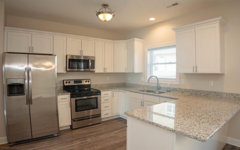 201 Pasture Lane, Morgantown, West Virginia 26508, 3 Bedrooms Bedrooms, 7 Rooms Rooms,2 BathroomsBathrooms,Single Family Attached,For Sale,Pasture,0,10166308