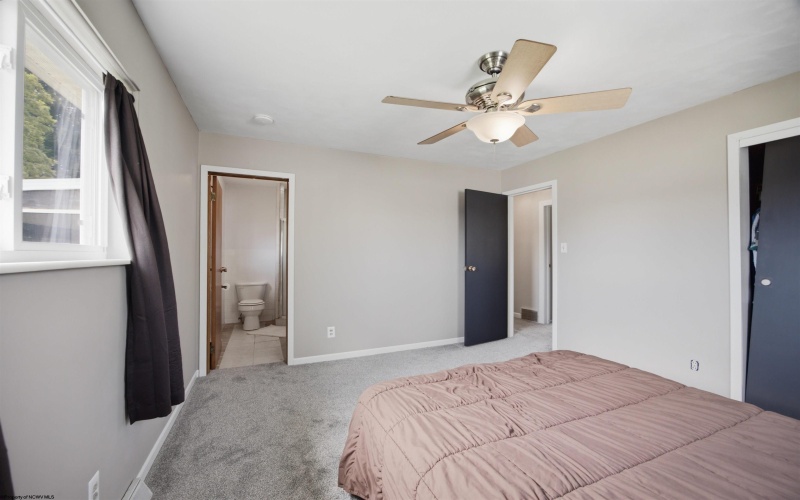 139 Circle Drive, Bridgeport, West Virginia 26330, 3 Bedrooms Bedrooms, 5 Rooms Rooms,2 BathroomsBathrooms,Single Family Detached,For Sale,Circle,0,10166299