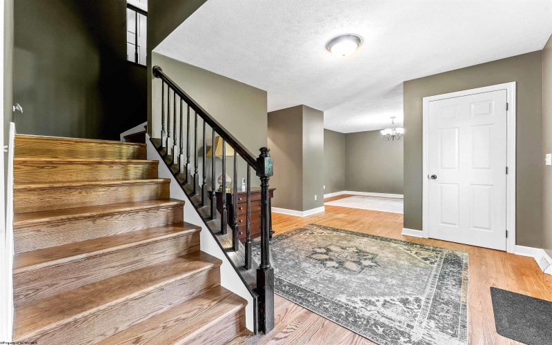 1014 Deerwood Drive, Morgantown, West Virginia 26508, 4 Bedrooms Bedrooms, 11 Rooms Rooms,3 BathroomsBathrooms,Single Family Detached,For Sale,Deerwood,0,10166298