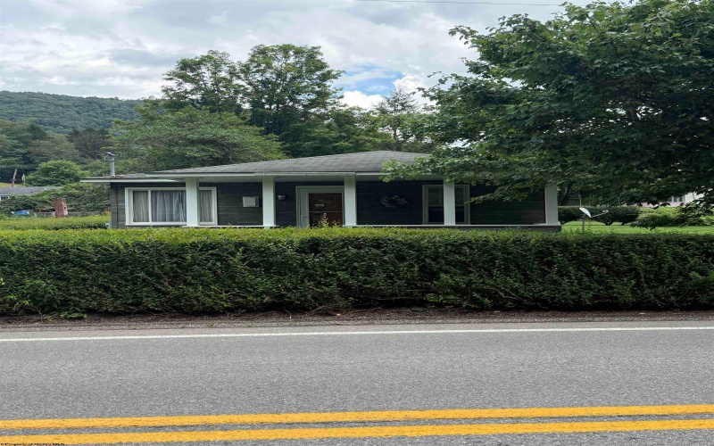 25267 Seneca Trail, Valley Head, West Virginia 26294, 2 Bedrooms Bedrooms, 4 Rooms Rooms,1 BathroomBathrooms,Single Family Detached,For Sale,Seneca,0,10166300