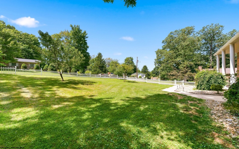 878 SHAFFER Lane, Morgantown, West Virginia 26508, 3 Bedrooms Bedrooms, 8 Rooms Rooms,2 BathroomsBathrooms,Single Family Detached,For Sale,SHAFFER,0,10166304