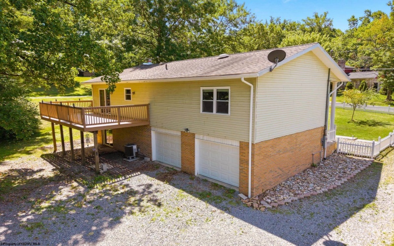 878 SHAFFER Lane, Morgantown, West Virginia 26508, 3 Bedrooms Bedrooms, 8 Rooms Rooms,2 BathroomsBathrooms,Single Family Detached,For Sale,SHAFFER,0,10166304