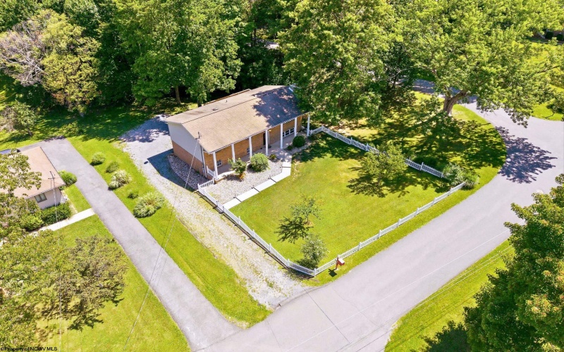 878 SHAFFER Lane, Morgantown, West Virginia 26508, 3 Bedrooms Bedrooms, 8 Rooms Rooms,2 BathroomsBathrooms,Single Family Detached,For Sale,SHAFFER,0,10166304