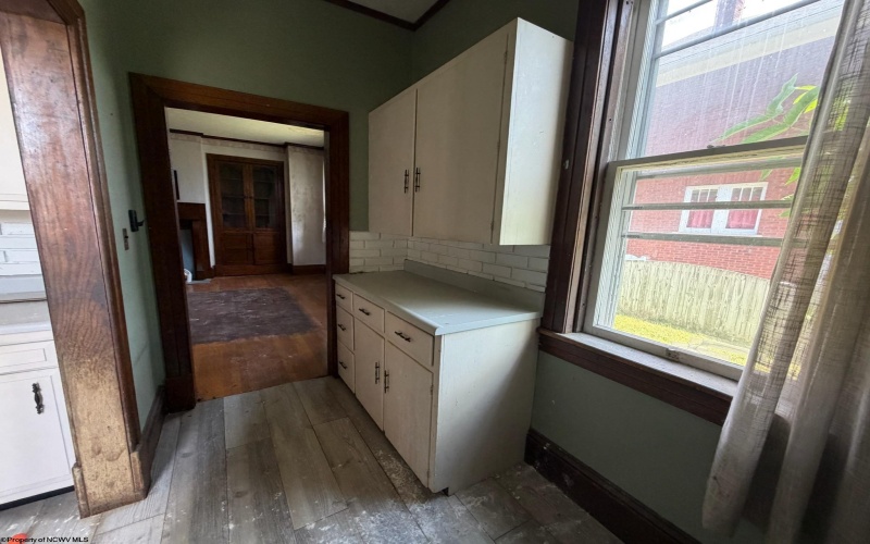 131 7th Street, Weston, West Virginia 26452, 5 Bedrooms Bedrooms, 10 Rooms Rooms,2 BathroomsBathrooms,Single Family Detached,For Sale,7th,0,10166316