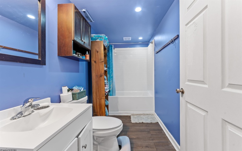 1992 River Road, Morgantown, West Virginia 26501, 1 Bedroom Bedrooms, 3 Rooms Rooms,1 BathroomBathrooms,Single Family Detached,For Sale,River,0,10166312