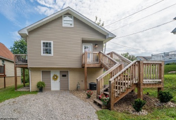 576 New York Avenue, Westover, West Virginia 26501, 2 Bedrooms Bedrooms, 4 Rooms Rooms,1 BathroomBathrooms,Single Family Detached,For Sale,New York,0,10166315