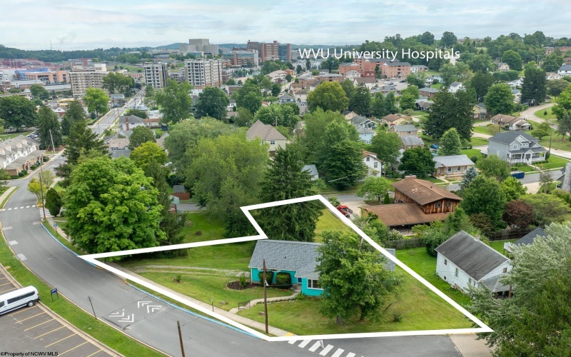 332 Oakland Street, Morgantown, West Virginia 26505, 4 Bedrooms Bedrooms, 7 Rooms Rooms,2 BathroomsBathrooms,Single Family Detached,For Sale,Oakland,0,10166314