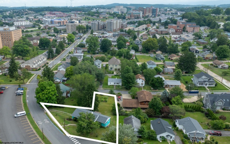 332 Oakland Street, Morgantown, West Virginia 26505, 4 Bedrooms Bedrooms, 7 Rooms Rooms,2 BathroomsBathrooms,Single Family Detached,For Sale,Oakland,0,10166314