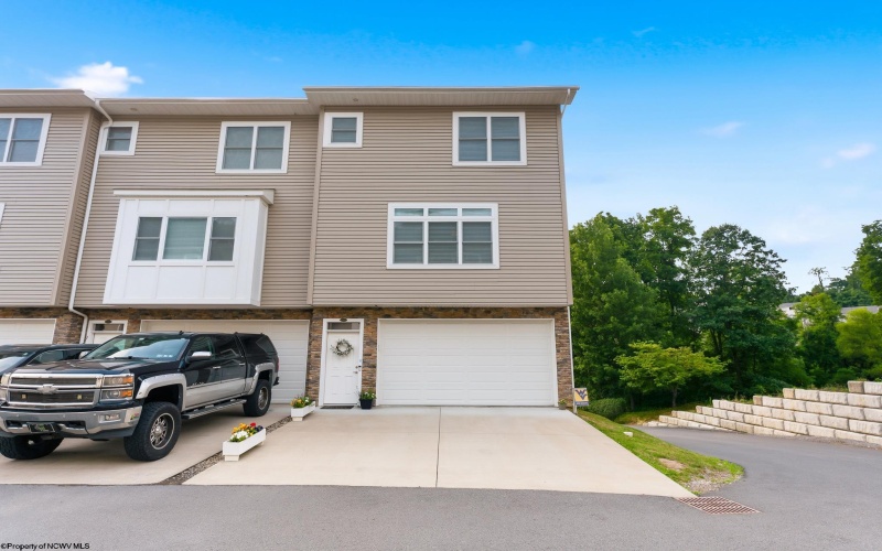 315 Pasture Lane, Morgantown, West Virginia 26505, 3 Bedrooms Bedrooms, 6 Rooms Rooms,2 BathroomsBathrooms,Single Family Attached,For Sale,Pasture,0,10166320