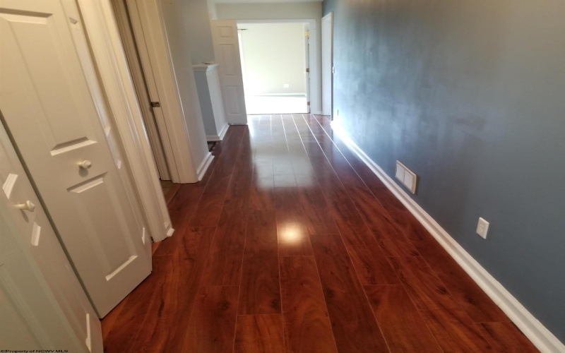 136 Barrington Court, Bridgeport, West Virginia 26330-0000, 3 Bedrooms Bedrooms, 5 Rooms Rooms,3 BathroomsBathrooms,Residential Rentals,For Rent,Barrington,0,10166325