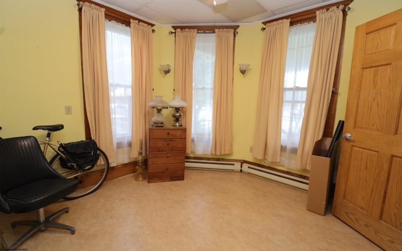 200 Second Street, Elkins, West Virginia 26241, 3 Bedrooms Bedrooms, 9 Rooms Rooms,1 BathroomBathrooms,Single Family Detached,For Sale,Second,0,10166327