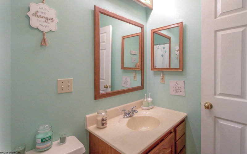 15 Homestead Street, West Union, West Virginia 26456, 3 Bedrooms Bedrooms, 9 Rooms Rooms,2 BathroomsBathrooms,Single Family Detached,For Sale,Homestead,0,10166323