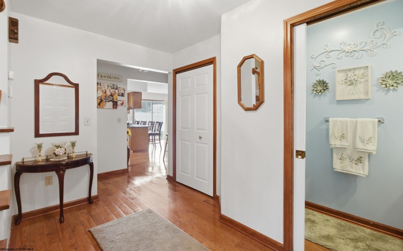 15 Homestead Street, West Union, West Virginia 26456, 3 Bedrooms Bedrooms, 9 Rooms Rooms,2 BathroomsBathrooms,Single Family Detached,For Sale,Homestead,0,10166323