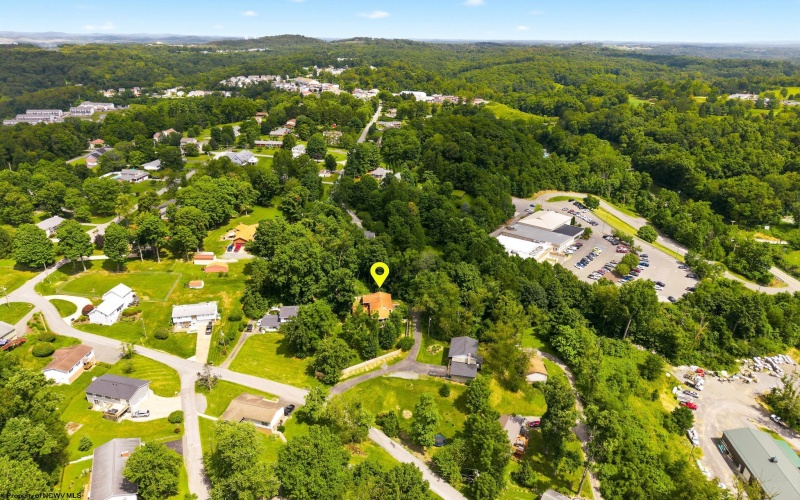 2290 Meadows Drive, Morgantown, West Virginia 26505, 4 Bedrooms Bedrooms, 10 Rooms Rooms,3 BathroomsBathrooms,Single Family Detached,For Sale,Meadows,0,10166322