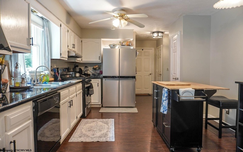 243 Aurora Drive, Morgantown, West Virginia 26508, 3 Bedrooms Bedrooms, 6 Rooms Rooms,2 BathroomsBathrooms,Single Family Detached,For Sale,Aurora,0,10166332