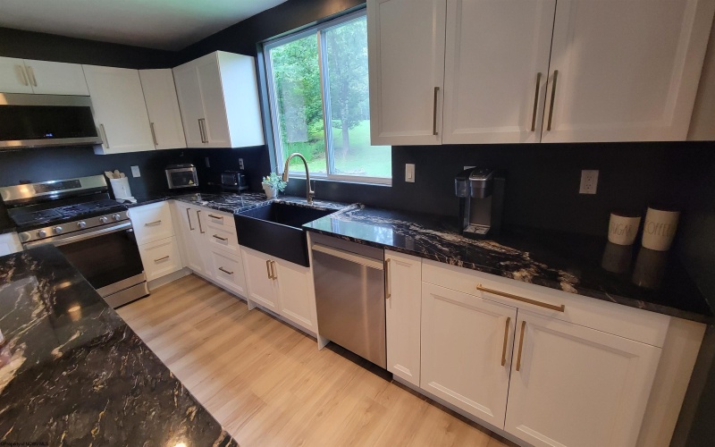 2424 Jack Run Road, Bridgeport, West Virginia 26330, 4 Bedrooms Bedrooms, 11 Rooms Rooms,3 BathroomsBathrooms,Single Family Detached,For Sale,Jack Run,0,10166331