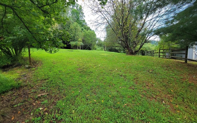 2424 Jack Run Road, Bridgeport, West Virginia 26330, 4 Bedrooms Bedrooms, 11 Rooms Rooms,3 BathroomsBathrooms,Single Family Detached,For Sale,Jack Run,0,10166331