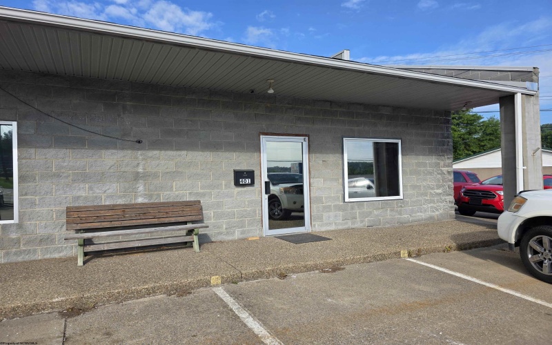 401 Pike Street, Shinnston, West Virginia 26431, 0 , 0 ,0,Commercial (lease),For Rent,Pike,0,10166334