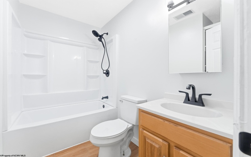 184 WARM HOLLOW Road, Morgantown, West Virginia 26508, 2 Bedrooms Bedrooms, 6 Rooms Rooms,2 BathroomsBathrooms,Single Family Detached,For Sale,WARM HOLLOW,0,10166335