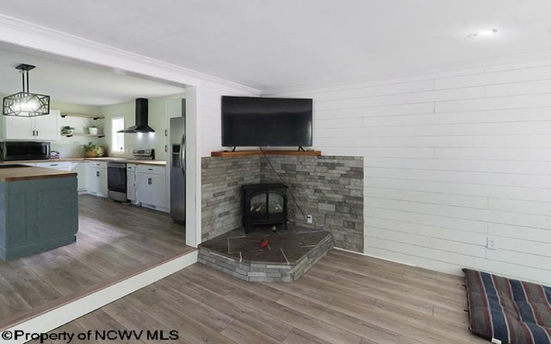 26 Scarlet Cardinal Lane, Mount Storm, West Virginia 26739, 2 Bedrooms Bedrooms, 8 Rooms Rooms,2 BathroomsBathrooms,Single Family Detached,For Sale,Scarlet Cardinal,0,10166339