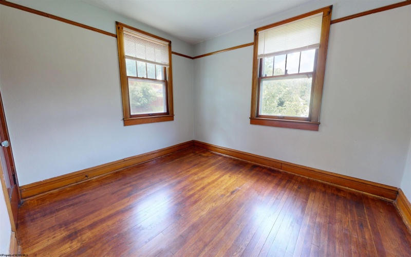 632 MAPLE Avenue, Grafton, West Virginia 26354, 3 Bedrooms Bedrooms, 10 Rooms Rooms,2 BathroomsBathrooms,Single Family Detached,For Sale,MAPLE,0,10166342