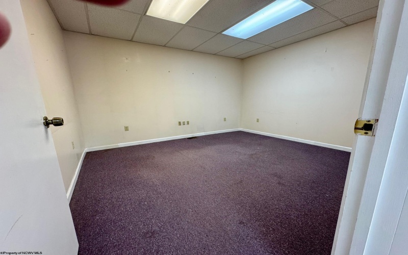 153 Main Street, Bridgeport, West Virginia 26330, 0 , 0 ,0,Commercial (lease),For Rent,Main,0,10160649