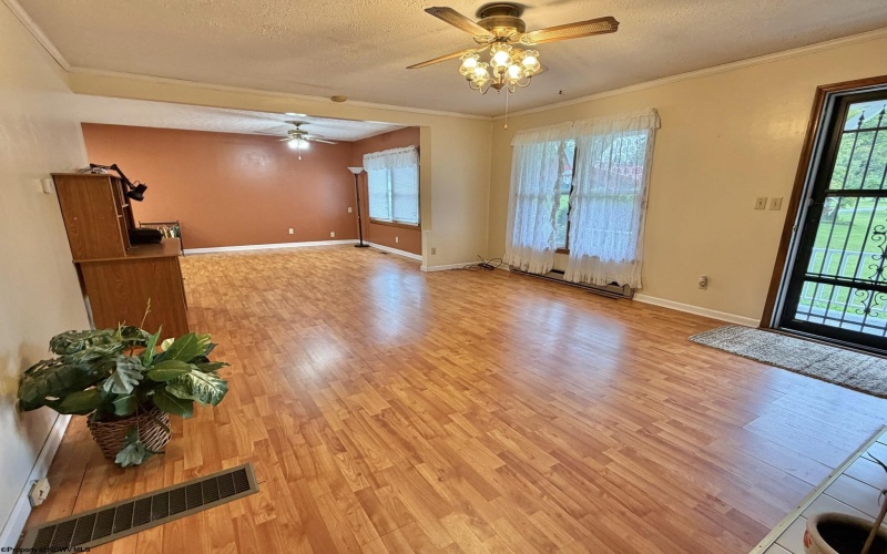 81 Fort Hill Drive, Rock Cave, West Virginia 26234, 2 Bedrooms Bedrooms, 7 Rooms Rooms,2 BathroomsBathrooms,Single Family Detached,For Sale,Fort Hill,0,10166344