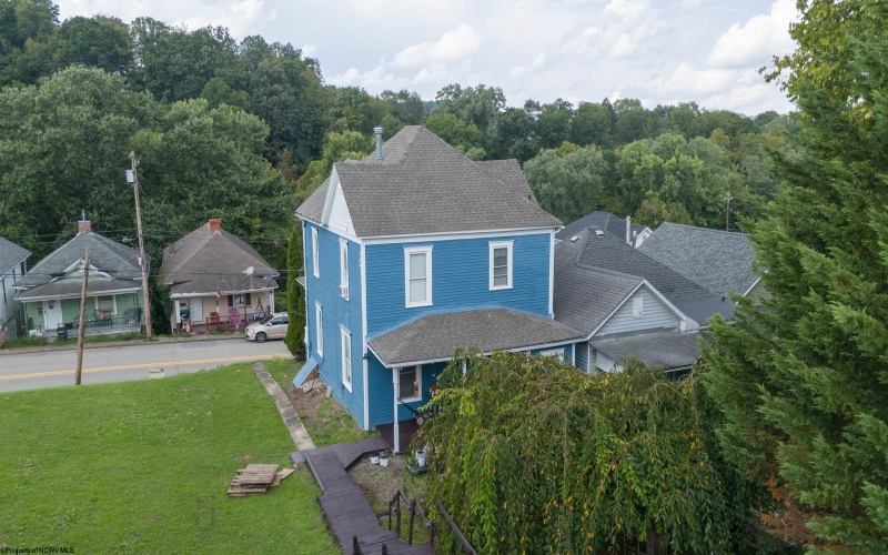 984 Pike Street, Clarksburg, West Virginia 26301, 3 Bedrooms Bedrooms, 7 Rooms Rooms,1 BathroomBathrooms,Single Family Detached,For Sale,Pike,0,10166352