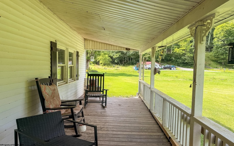 407 Soap Hollow Road, Mannington, West Virginia 26582, 5 Bedrooms Bedrooms, 10 Rooms Rooms,2 BathroomsBathrooms,Single Family Detached,For Sale,Soap Hollow,0,10165437