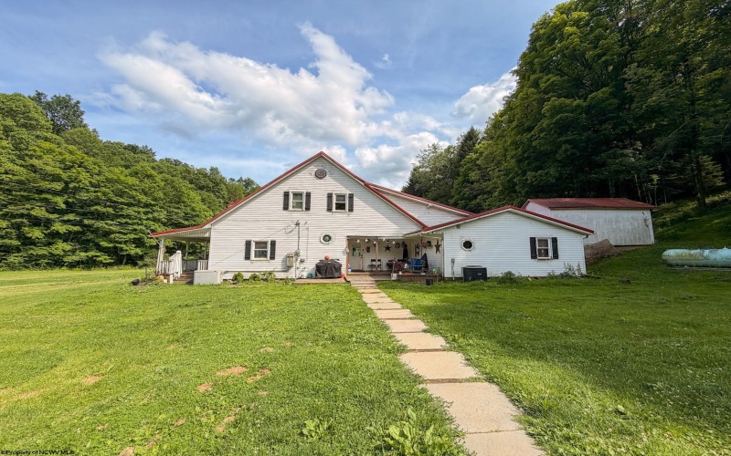 407 Soap Hollow Road, Mannington, West Virginia 26582, 5 Bedrooms Bedrooms, 10 Rooms Rooms,2 BathroomsBathrooms,Single Family Detached,For Sale,Soap Hollow,0,10165437