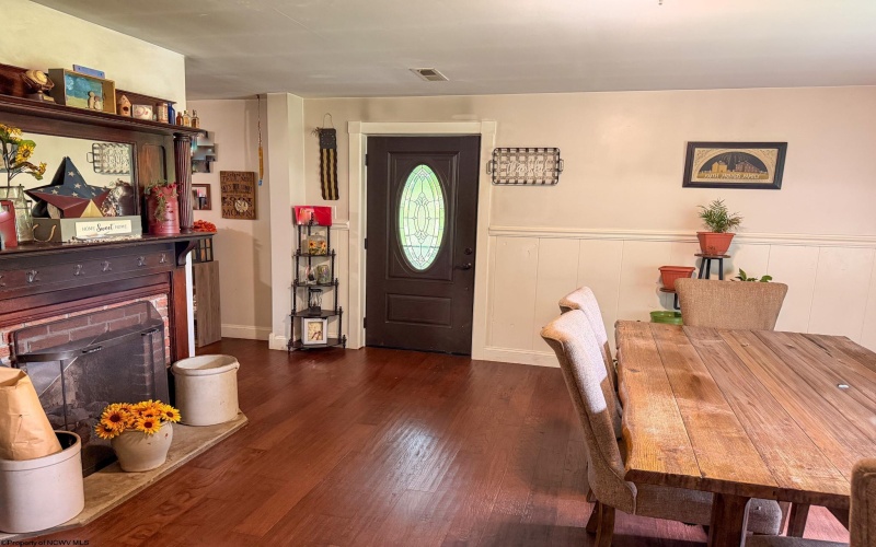 407 Soap Hollow Road, Mannington, West Virginia 26582, 5 Bedrooms Bedrooms, 10 Rooms Rooms,2 BathroomsBathrooms,Single Family Detached,For Sale,Soap Hollow,0,10165437