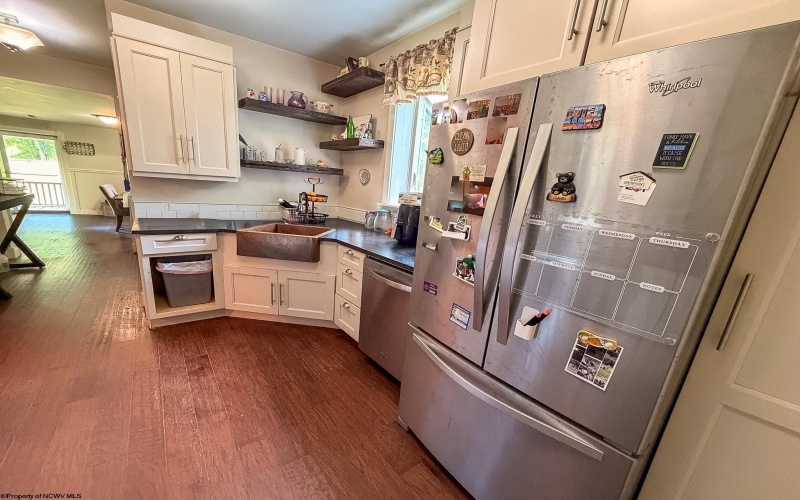 407 Soap Hollow Road, Mannington, West Virginia 26582, 5 Bedrooms Bedrooms, 10 Rooms Rooms,2 BathroomsBathrooms,Single Family Detached,For Sale,Soap Hollow,0,10165437