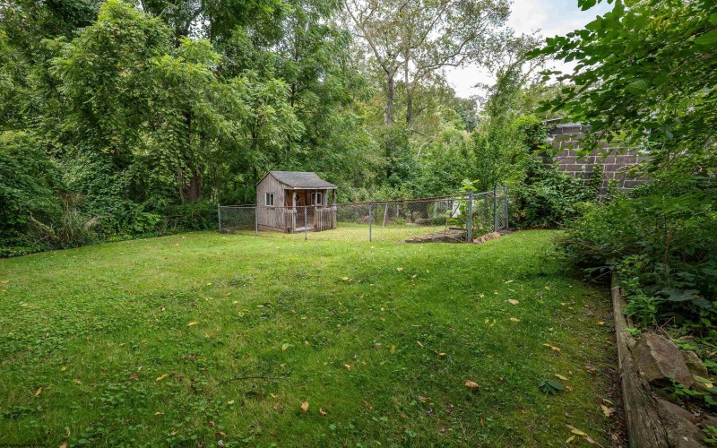 977 Washburn Street, Clarksburg, West Virginia 26301, 2 Bedrooms Bedrooms, 9 Rooms Rooms,1 BathroomBathrooms,Single Family Detached,For Sale,Washburn,0,10166363