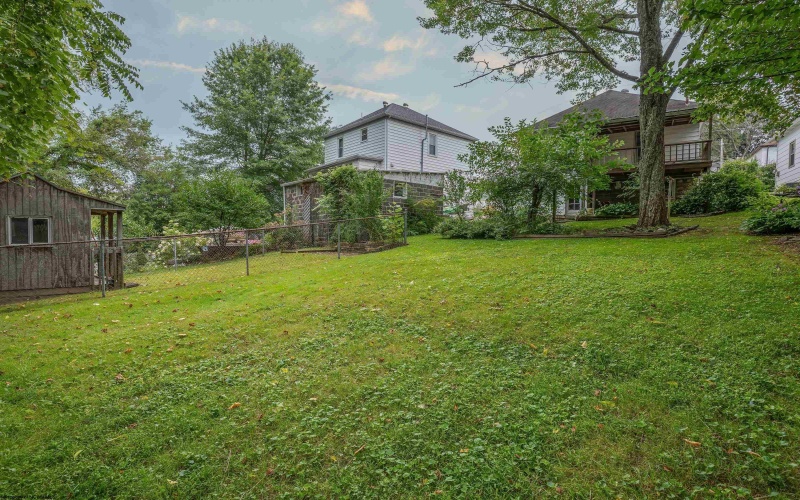 977 Washburn Street, Clarksburg, West Virginia 26301, 2 Bedrooms Bedrooms, 9 Rooms Rooms,1 BathroomBathrooms,Single Family Detached,For Sale,Washburn,0,10166363