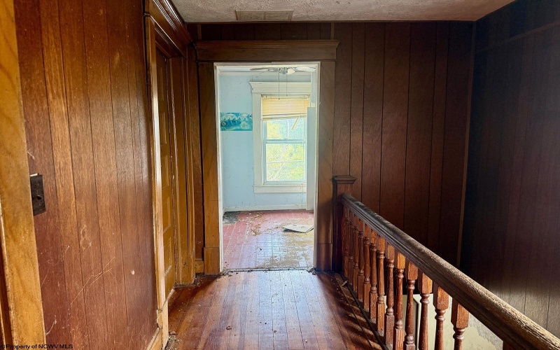 419 STEALEY Avenue, Clarksburg, West Virginia 26301, 3 Bedrooms Bedrooms, 8 Rooms Rooms,2 BathroomsBathrooms,Single Family Detached,For Sale,STEALEY,0,10166362