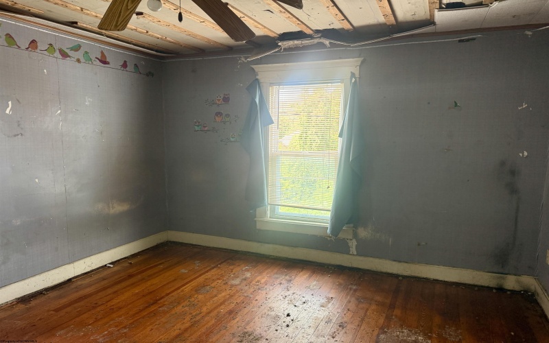 419 STEALEY Avenue, Clarksburg, West Virginia 26301, 3 Bedrooms Bedrooms, 8 Rooms Rooms,2 BathroomsBathrooms,Single Family Detached,For Sale,STEALEY,0,10166362