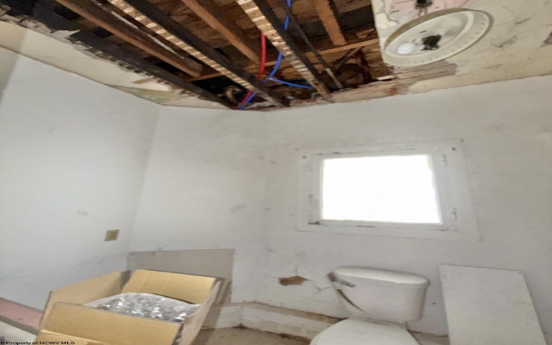 235 Center Avenue, Weston, West Virginia 26452, 4 Bedrooms Bedrooms, 9 Rooms Rooms,2 BathroomsBathrooms,Single Family Detached,For Sale,Center,0,10166360