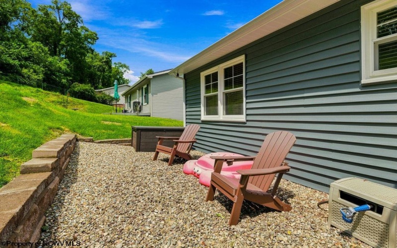 12 Coolview Lane, Bridgeport, West Virginia 26330, 4 Bedrooms Bedrooms, 9 Rooms Rooms,2 BathroomsBathrooms,Single Family Detached,For Sale,Coolview,0,10166359